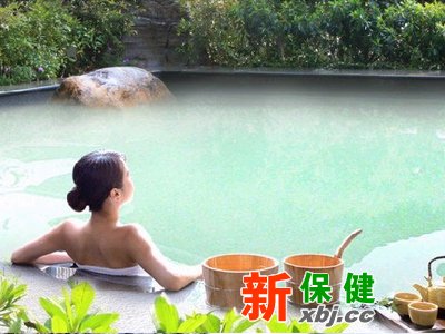 冬季泡溫泉養(yǎng)生,泡溫泉養(yǎng)生